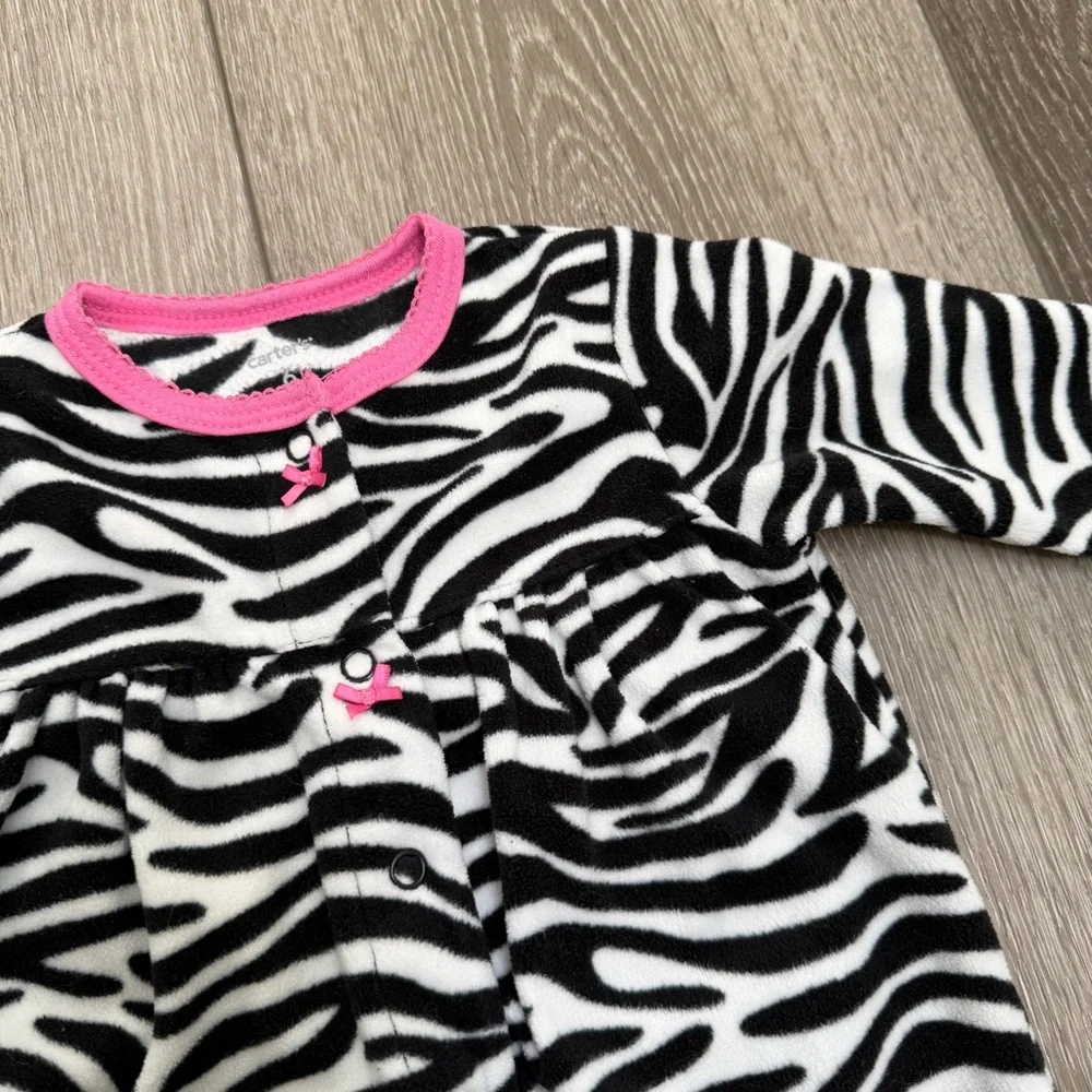 CARTERS FLEECE SNAP UP FOOTED SLEEPER ZEBRA 6MO